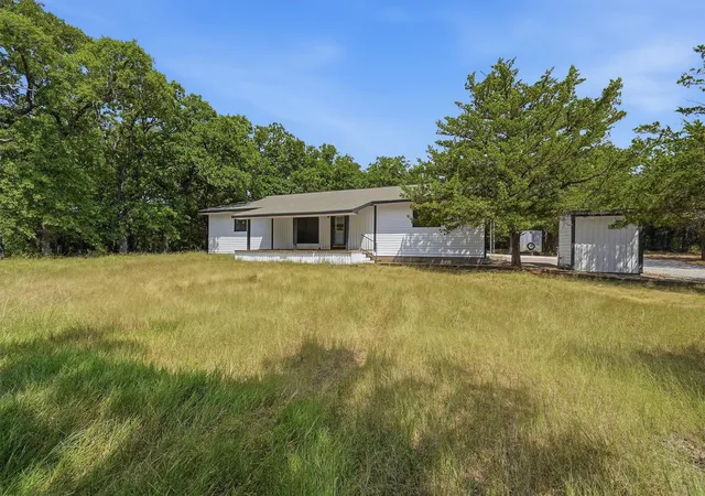 Photo 3 of Single family home for sale at 3721 Rock Creek Rd, Whitesboro, TX 76273 | MLS# 21351768 | Listing updated on 2026-09-18