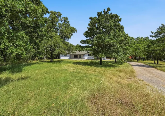 Photo 4 of Single family home for sale at 3721 Rock Creek Rd, Whitesboro, TX 76273 | MLS# 21351768 | Listing updated on 2026-09-18
