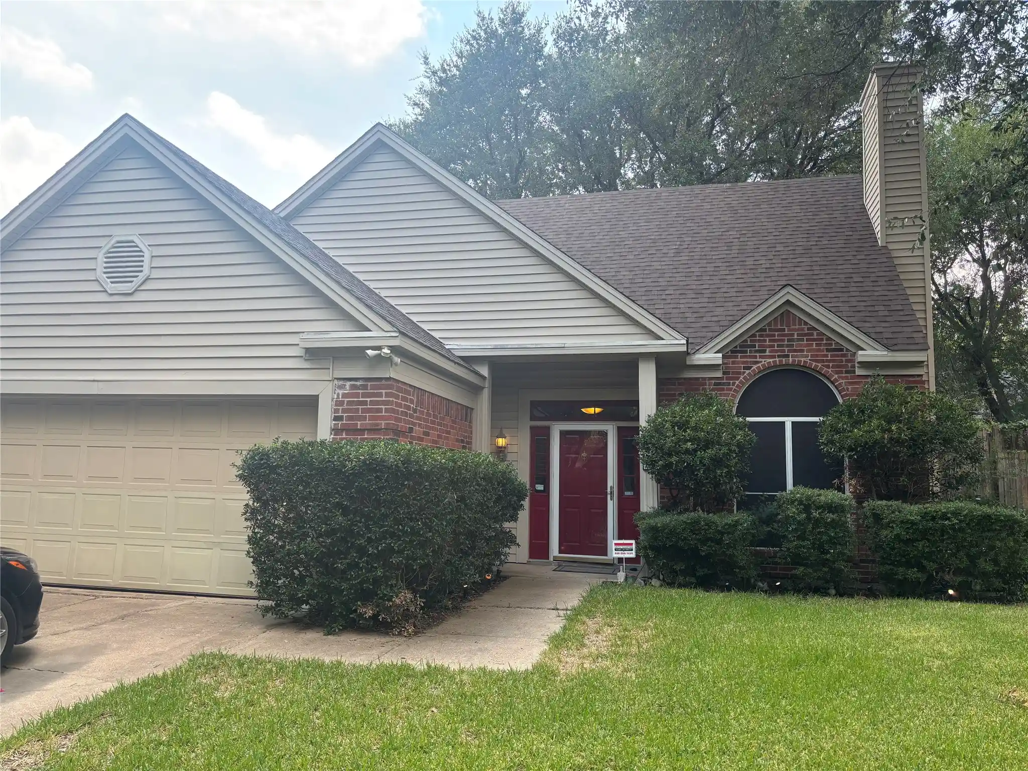 Photo 1 of Sale Pending at 4435 Mercer St, Grand Prairie, TX 75052 | MLS# 21355650 | Listing updated on 2026-10-13