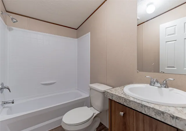 Photo 3 of Manufactured home for sale at 200 Pecos Dr, Mabank, TX 75156 | MLS# 21355679 | Listing updated on 2026-08-10