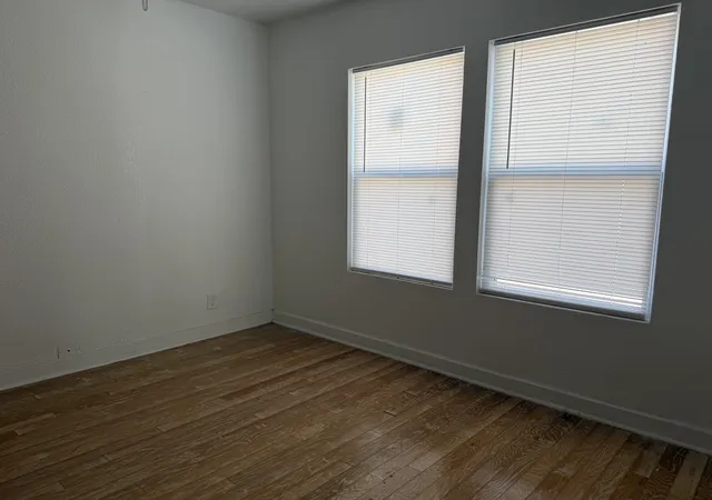 Photo 2 of Single family home for sale at 103 S Walnut St, Lampasas, TX 76550 | MLS# 21345619 | Listing updated on 2026-08-11