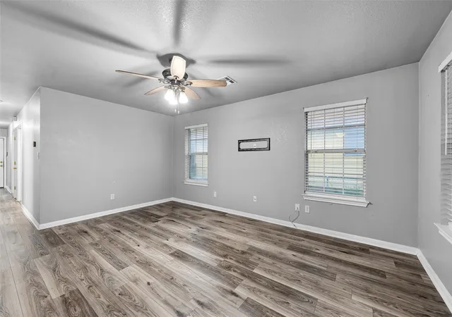 Photo 2 of Single family home for sale at 600 Calumet St, Waco, TX 76704 | MLS# 21355789 | Listing updated on 2026-08-26