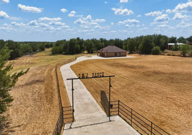 Photo 2 of Land for sale at 4277 N Fm 52, Weatherford, TX 76088 | MLS# 21355007 | Listing updated on 2026-08-11