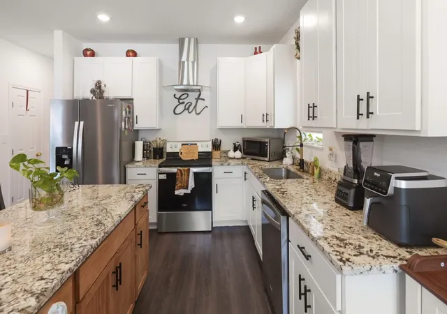 Photo 2 of Single family home for sale at 110 E College Ave, Corsicana, TX 75110 | MLS# 21355862 | Listing updated on 2026-08-20