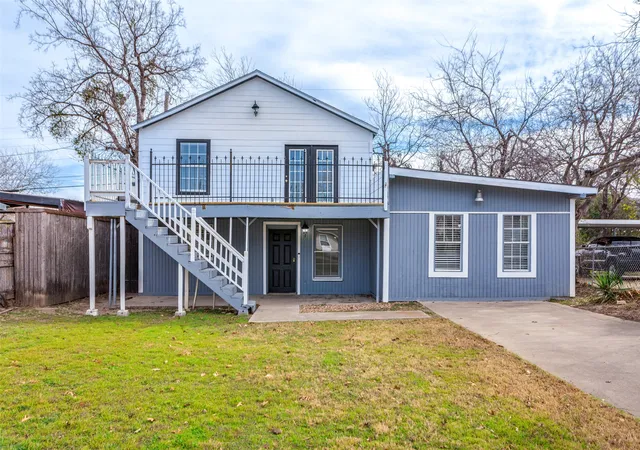 Photo 1 of Single family home for sale at 2625 Frazier Ave, Fort Worth, TX 76110 | MLS# 21355909 | Listing updated on 2026-10-04