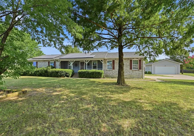 Photo 2 of Single family home for sale at 27513 State Hwy 56, Whitesboro, TX 76273 | MLS# 21354704 | Listing updated on 2026-08-16