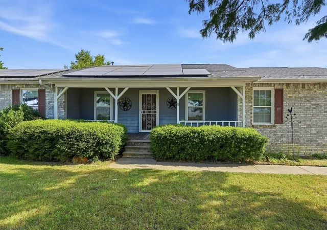 Photo 3 of Single family home for sale at 27513 State Hwy 56, Whitesboro, TX 76273 | MLS# 21354704 | Listing updated on 2026-08-16