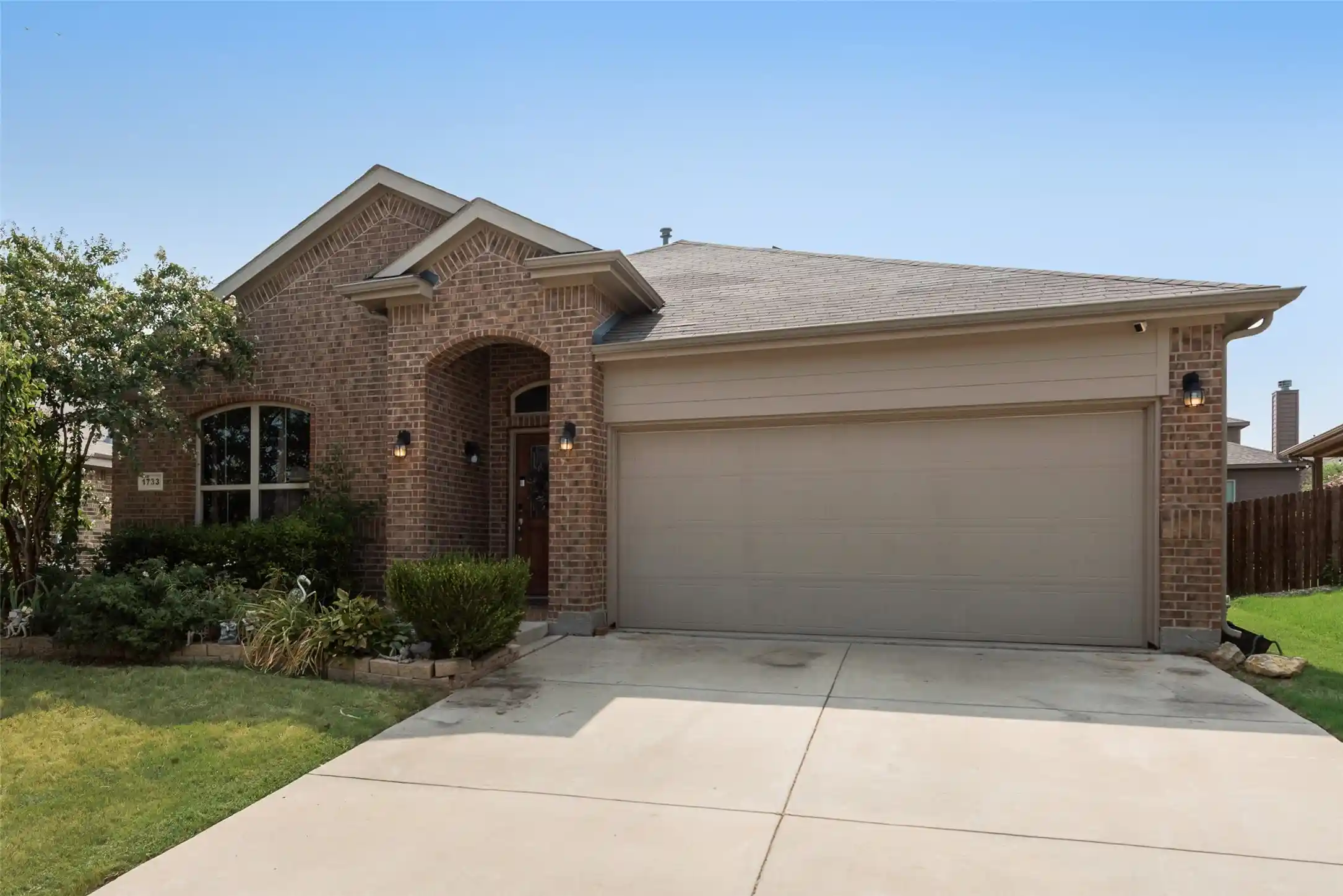 Photo 1 of Single family home for sale at 1733 Falling Star Dr, Haslet, TX 76052 | MLS# 21354940 | Listing updated on 2026-10-16