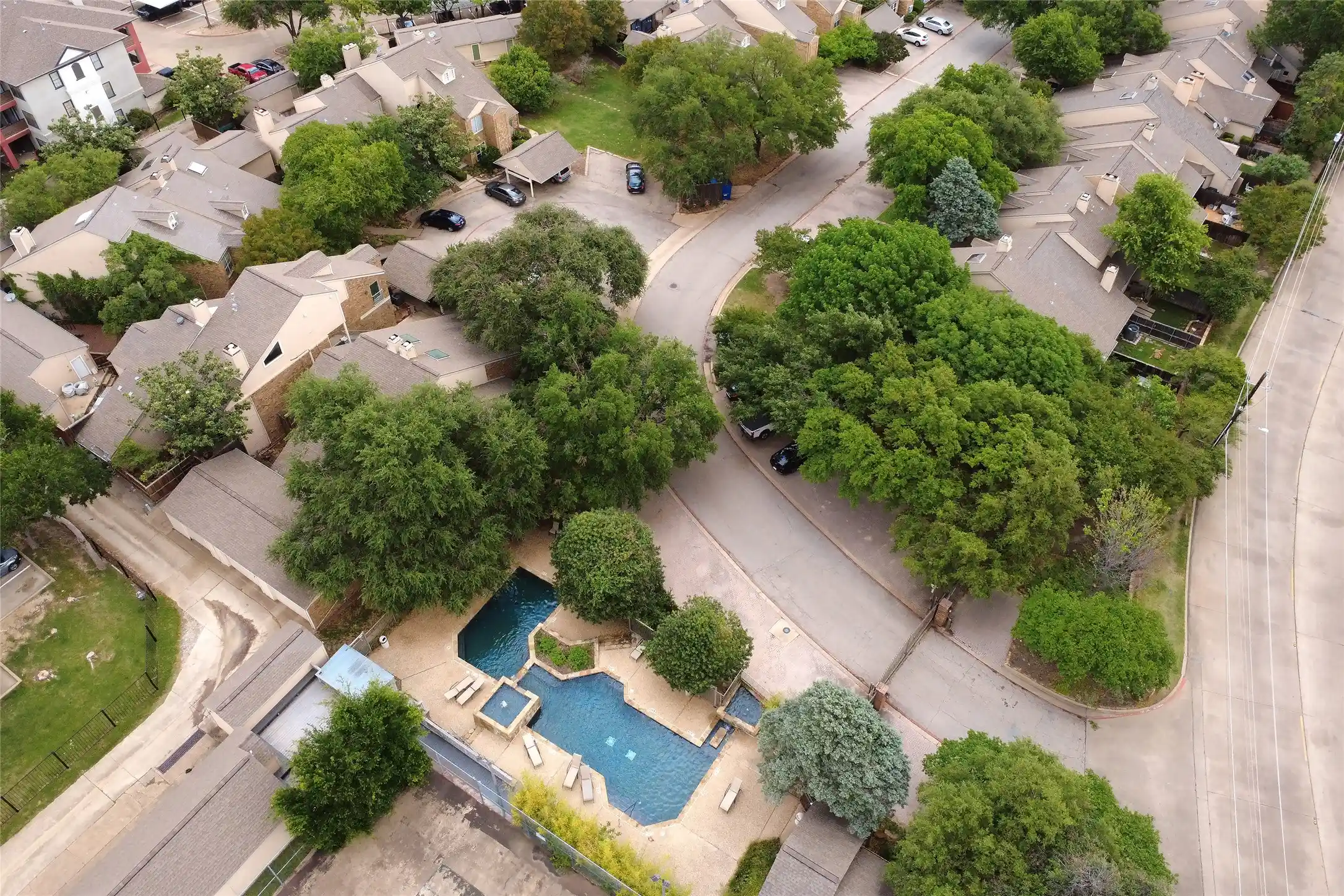 Listing Photo 27 - Condo for sale in 5565 Preston Oaks Rd located at 5565 Preston Oaks Rd, Dallas, TX 75254 - Unit #120
