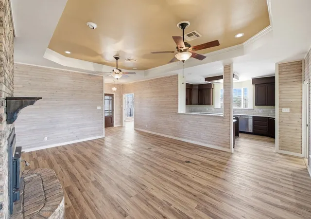 Photo 4 of Single family home for sale at 431 Hcr 2133, Whitney, TX 76692 | MLS# 21338130 | Listing updated on 2026-08-11