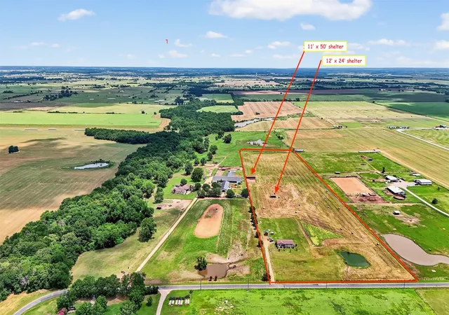 Photo 1 of Sale Pending at 1802 Batey Rd, Collinsville, TX 76233 | MLS# 21180262 | Listing updated on 2026-10-02
