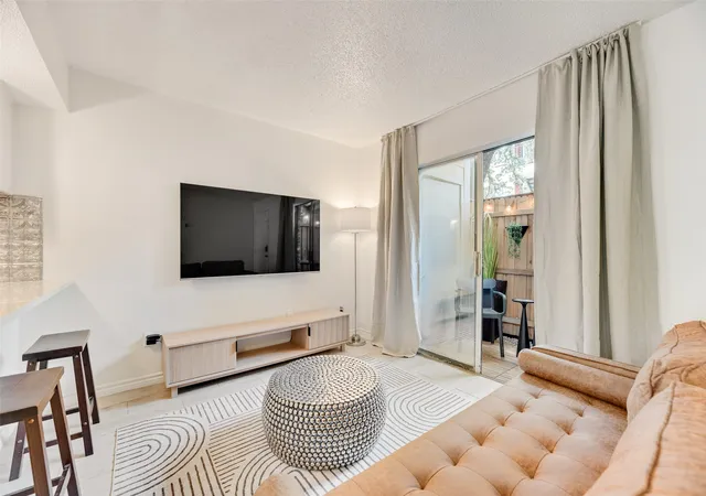 Photo 3 of Condo for sale at 1810 N Garrett Ave #119, Dallas, TX 75206 | MLS# 21354906 | Listing updated on 2026-09-20