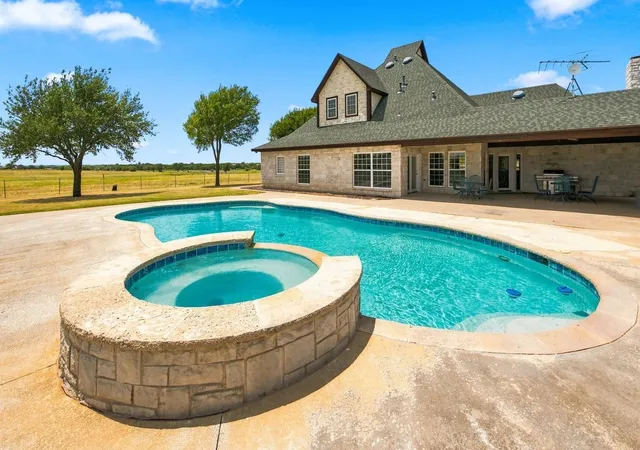 Photo 3 of Sale Pending at 588 Hcr 1231, Whitney, TX 76692 | MLS# 21355041 | Listing updated on 2026-08-26