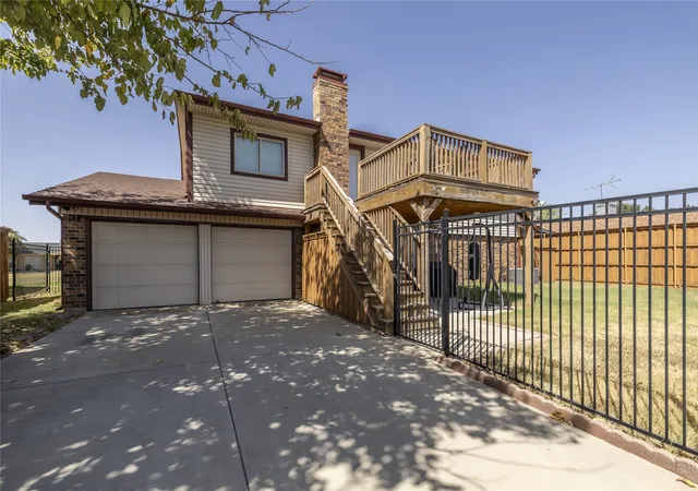 Photo 3 of Single family home for sale at 1316 Northpark Dr, Richardson, TX 75081 | MLS# 21356110 | Listing updated on 2026-08-11