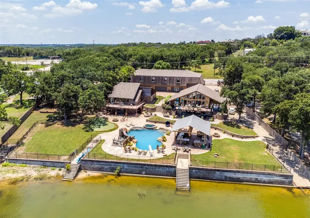Photo 3 of Mansion for sale at 6600 Wells Burnett Rd, Fort Worth, TX 76135 | MLS# 21353034 | Listing updated on 2026-08-11