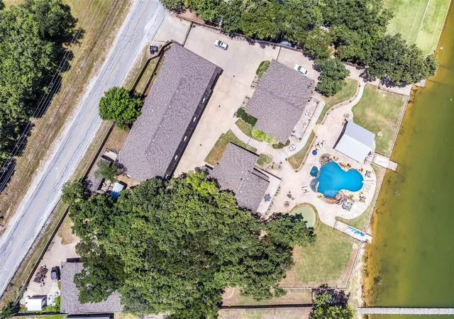 Photo 3 of Single family home for sale at 6600 Wells Burnett Rd, Fort Worth, TX 76135 | MLS# 21353034 | Listing updated on 2026-08-11