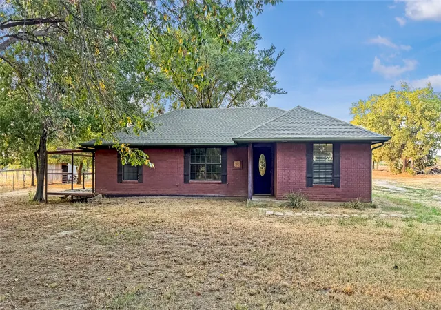 Photo 1 of Single family home for sale at 697 County Road 166, Whitesboro, TX 76273 | MLS# 21356093 | Listing updated on 2026-08-13