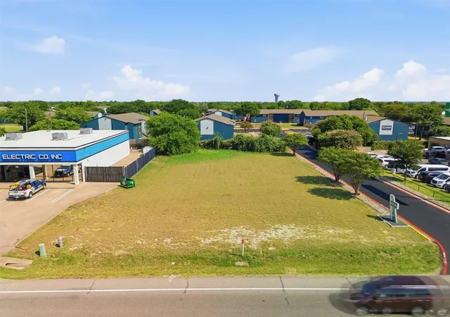 Photo 2 of Land for sale at 150 S J Elmer Weaver Fwy, Cedar Hill, TX 75104 | MLS# 21356190 | Listing updated on 2026-08-11