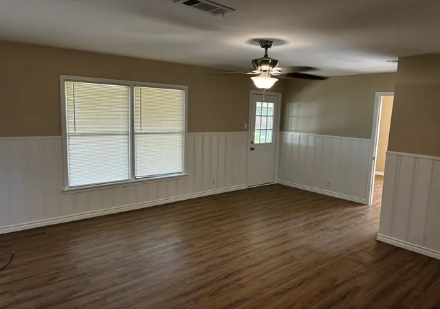 Photo 3 of Single family home for sale at 319 E Holley St, Mesquite, TX 75149 | MLS# 21356232 | Listing updated on 2026-08-11
