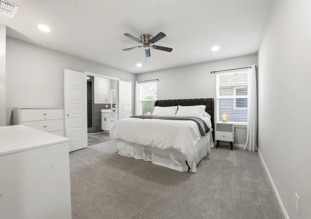 Photo 3 of Single family home for sale at 776 E Fulton St, Van Alstyne, TX 75495 | MLS# 21355492 | Listing updated on 2026-08-16