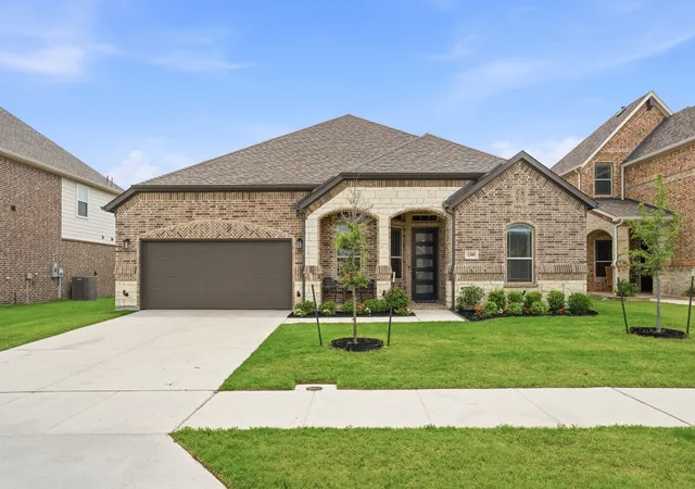 Photo 2 of Single family home for sale at 1300 David Dr, Anna, TX 75409 | MLS# 21356287 | Listing updated on 2026-10-08