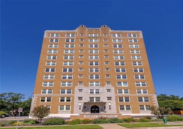 Photo 2 of Condo for sale at 2306 Park Pl Ave #10C, Fort Worth, TX 76110 | MLS# 21356256 | Listing updated on 2026-09-25