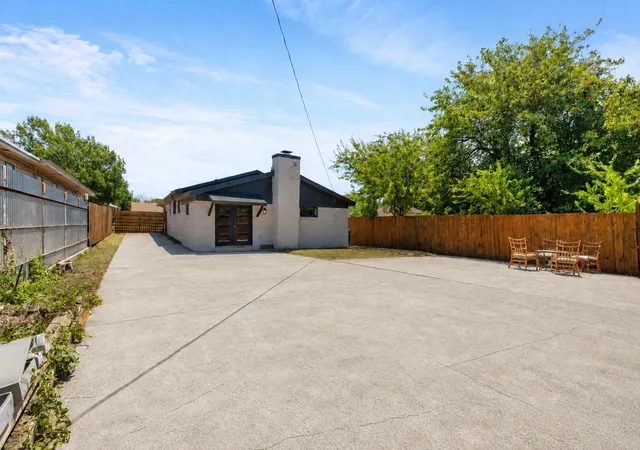 Photo 27 of Single family home for sale at 2915 Clinton Ave, Fort Worth, TX 76106 | MLS# 21356104 | Listing updated on 2026-09-03