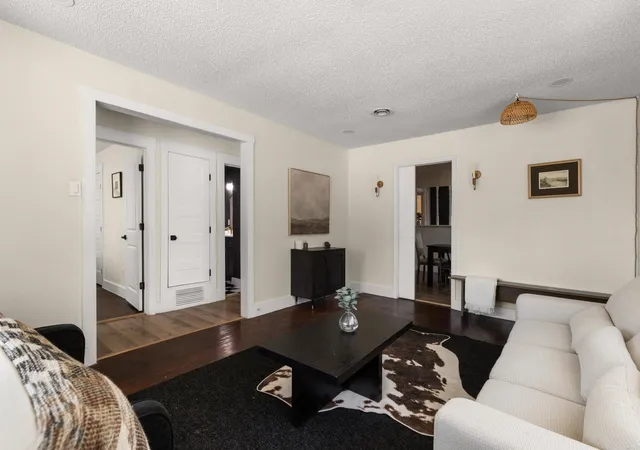 Photo 3 of Single family home for sale at 2915 Clinton Ave, Fort Worth, TX 76106 | MLS# 21356104 | Listing updated on 2026-09-03