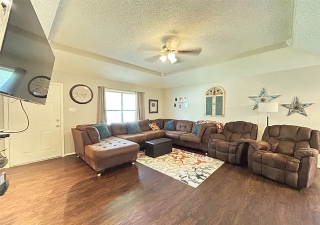 Photo 2 of Single family home for sale at 601 Locust St S, Sulphur Springs, TX 75482 | MLS# 21356335 | Listing updated on 2026-08-12