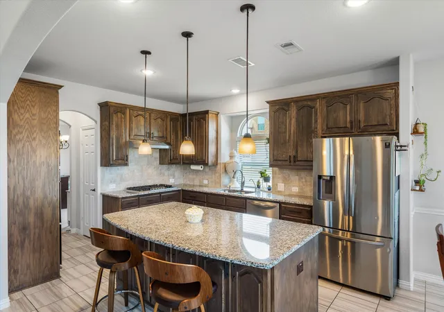 Photo 2 of Single family home for sale at 417 Bastrop Rd, Forney, TX 75126 | MLS# 21356274 | Listing updated on 2026-09-05