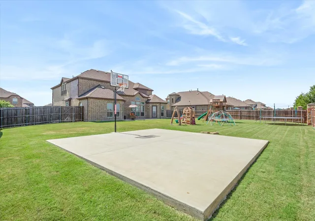 Photo 4 of Single family home for sale at 417 Bastrop Rd, Forney, TX 75126 | MLS# 21356274 | Listing updated on 2026-09-05