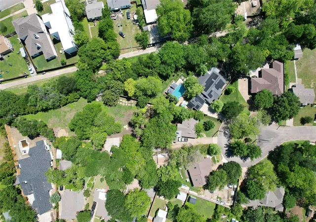 Single family home for sale at 7652 Culcourt St, Dallas, TX 75209 | MLS# 21356400