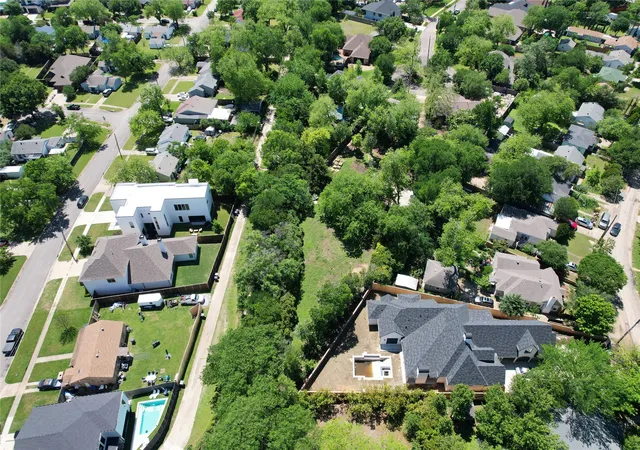 Photo 3 of Single family home for sale at 7652 Culcourt St, Dallas, TX 75209 | MLS# 21356400 | Listing updated on 2026-08-12
