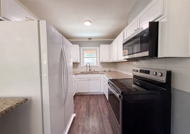 Photo 2 of Single family home for sale at 1012 Turner St, Cleburne, TX 76033 | MLS# 21356424 | Listing updated on 2026-08-25
