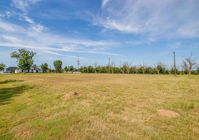 Photo 3 of Land for sale at 5001 Piper Dr, Granbury, TX 76049 | MLS# 21349406 | Listing updated on 2026-08-29