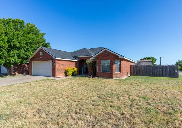 Photo 2 of Sale Pending at 6602 Inverness St, Abilene, TX 79606 | MLS# 21355757 | Listing updated on 2026-08-23