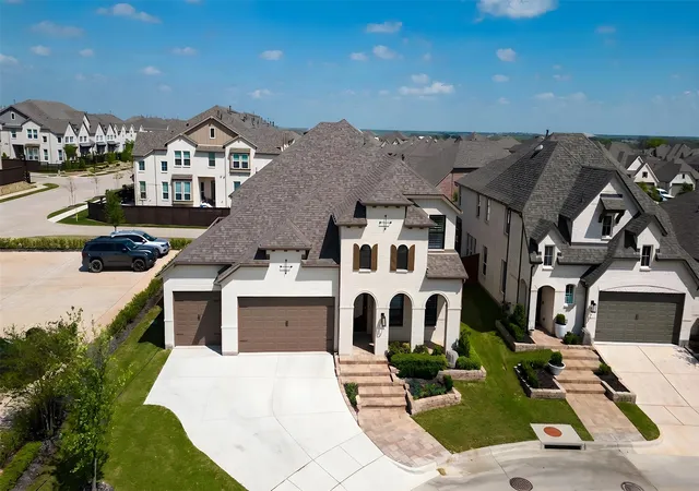 Photo 2 of Single family home for sale at 3807 Los Altos Blvd, Sherman, TX 75090 | MLS# 21356383 | Listing updated on 2026-08-12