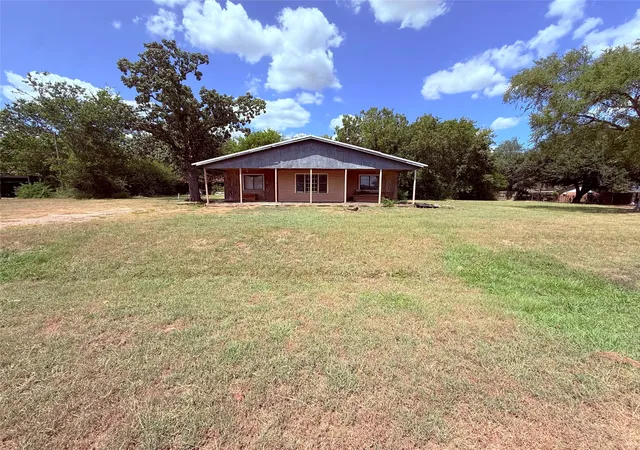Photo 1 of Single family home for sale at 1765 E Hwy 11 E, Winnsboro, TX 75494 | MLS# 21355573 | Listing updated on 2026-08-11