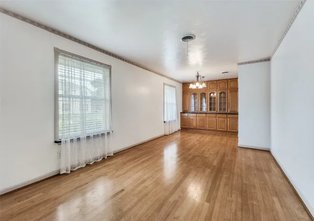 Photo 3 of Sale Pending at 9210 Larchwood Dr, Dallas, TX 75238 | MLS# 21355237 | Listing updated on 2026-08-27