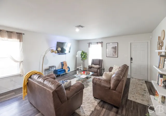 Photo 4 of Single family home for sale at 7910 Vineyard Dr, Abilene, TX 79606 | MLS# 21356500 | Listing updated on 2026-08-19