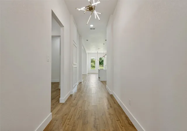 Photo 4 of Single family home for sale at 27155 Whispering Meadow Dr, Whitney, TX 76692 | MLS# 21327960 | Listing updated on 2026-08-12
