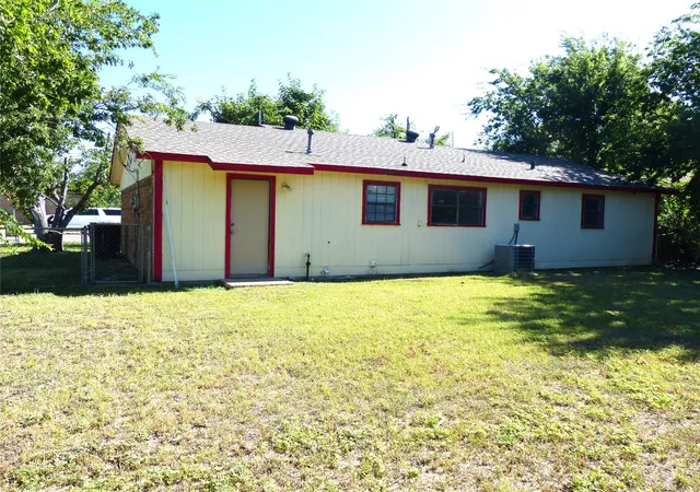 Photo 23 of Single family home for sale at 115 South St, Brady, TX 76825 | MLS# 21356545 | Listing updated on 2026-08-11