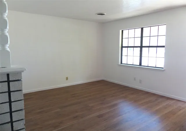 Photo 2 of Single family home for sale at 115 South St, Brady, TX 76825 | MLS# 21356545 | Listing updated on 2026-08-11
