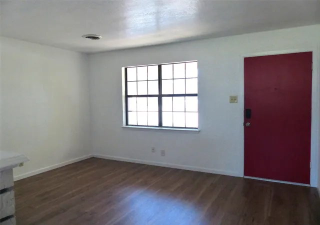 Photo 3 of Single family home for sale at 115 South St, Brady, TX 76825 | MLS# 21356545 | Listing updated on 2026-08-11