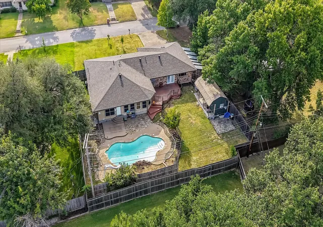 Photo 1 of Sale Pending at 5605 New Haven St, Greenville, TX 75402 | MLS# 21356552 | Listing updated on 2026-09-03
