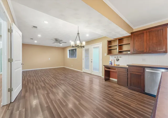 Photo 4 of Sale Pending at 5605 New Haven St, Greenville, TX 75402 | MLS# 21356552 | Listing updated on 2026-09-03