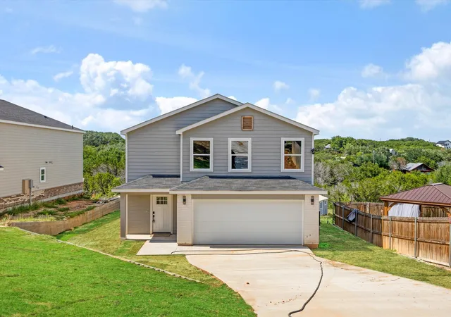 Photo 3 of Single family home for sale at 1208 Ridgeview Cir, Granbury, TX 76048 | MLS# 21349136 | Listing updated on 2026-09-06