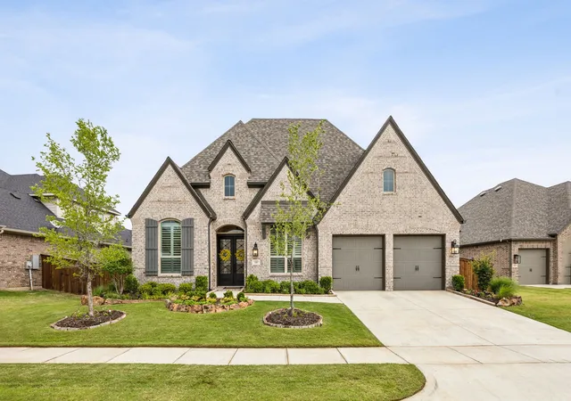 Photo 2 of Single family home for sale at 4108 Fall Aster Wy, Aubrey, TX 76227 | MLS# 21356588 | Listing updated on 2026-08-11