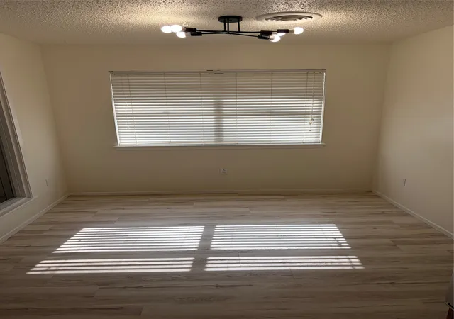 Photo 3 of Sale Pending at 3009 Button Willow Pkwy, Abilene, TX 79606 | MLS# 21355471 | Listing updated on 2026-08-27
