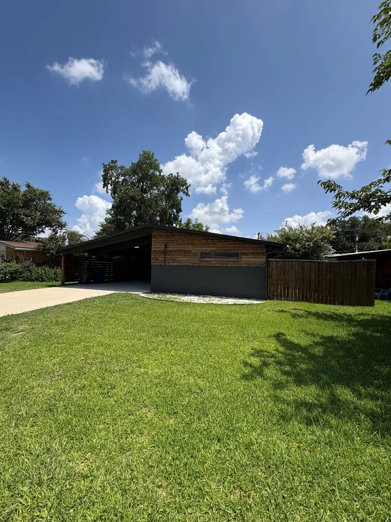 Photo 1 of Single family home for sale at 3609 Seguin Dr, Dallas, TX 75220 | MLS# 21330737 | Listing updated on 2026-10-28